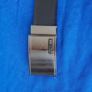 Guess Men's Reversible Plaque Buckle Belt, 38/40, Black Brown